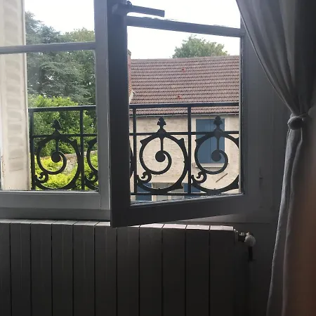 Maison De Ville A Senlis Senlis (Oise)